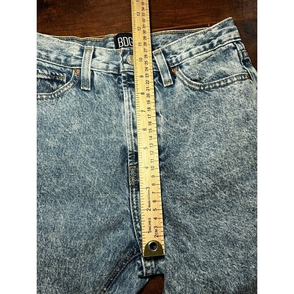 Womens BDG Acid Wash Slim Straight High Rise Mom Jean Sz 26 - Picture 5 of 6